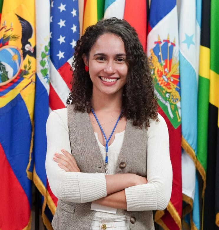 Alcântara Gomes Lima, Alice